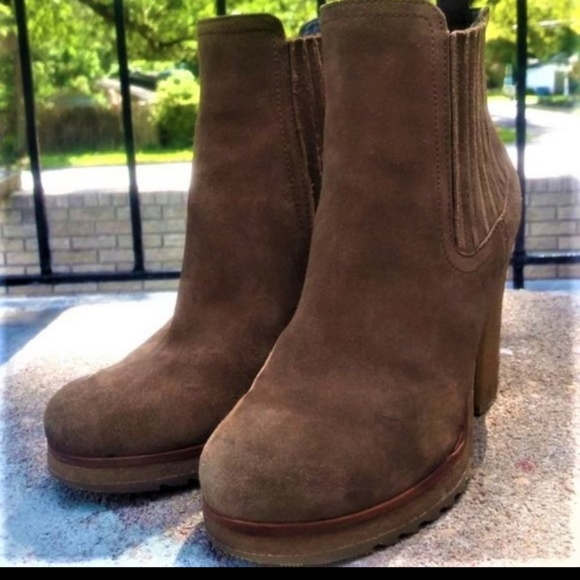 Prada suede Chelsea booties - Picture 12 of 12